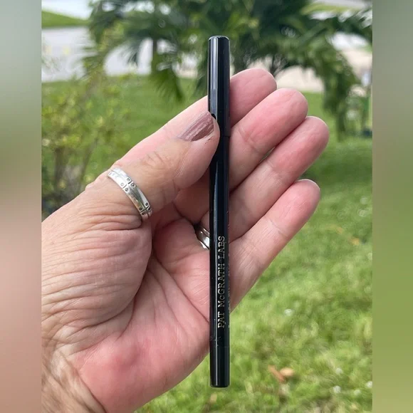 PAT McGRATH LABS Eye Pencil With Sharpener In Xtreme Black - Picture 9 of 15